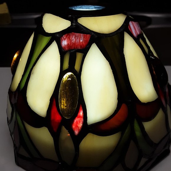Tiffany Style Glass Lamp Shade - Picture 4 of 10